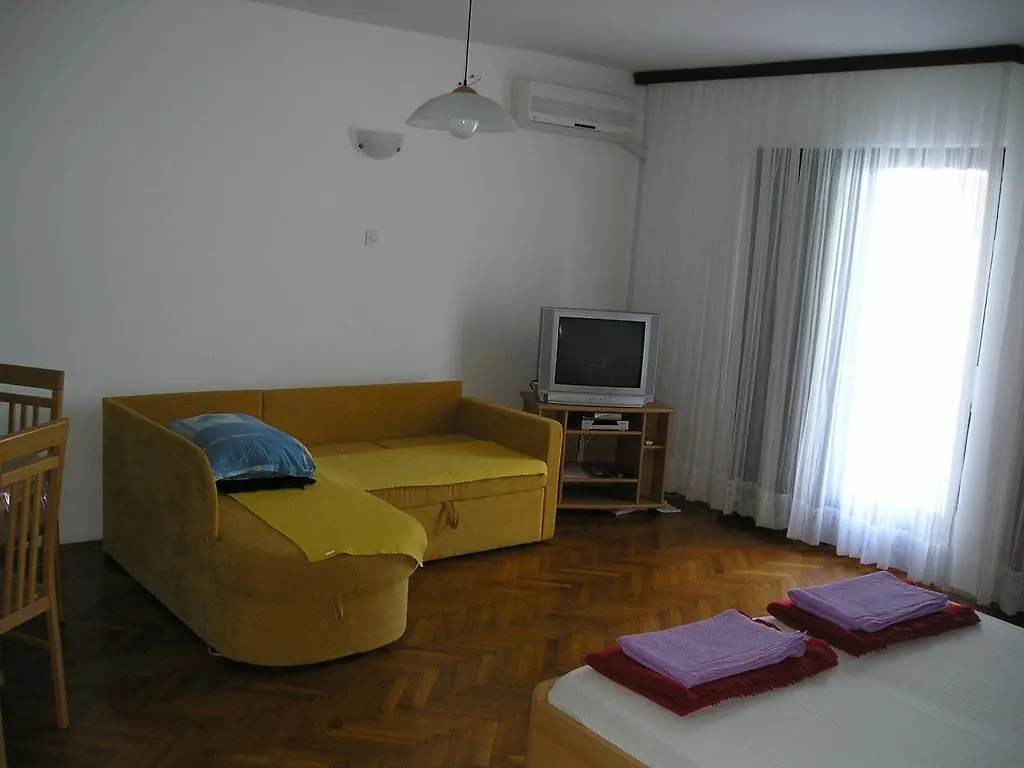 Apartment Any Selce